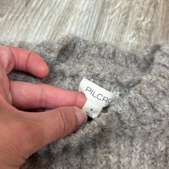 Pilcro Gray  Mauve  Crew Neck Sweater  cropped Classic Knit size Small - Picture 3 of 6